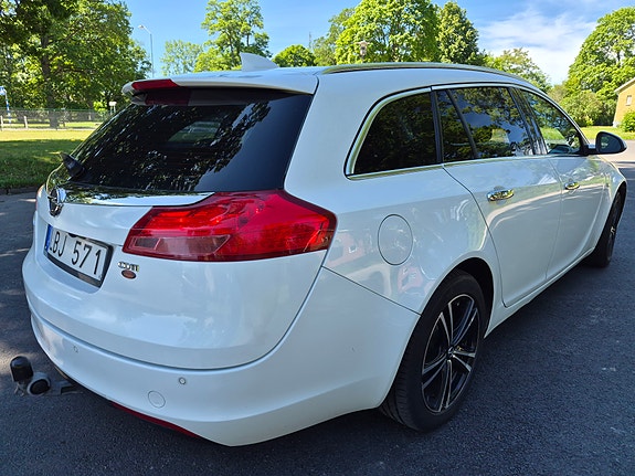 Opel Insignia 4 of 5