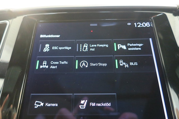 Volvo XC60 19 of 21
