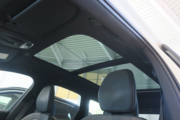 Volvo XC60 10 of 21