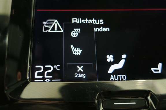 Volvo XC60 16 of 21