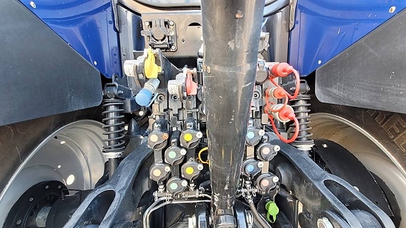 New Holland T7.315HD PLM 10 of 20