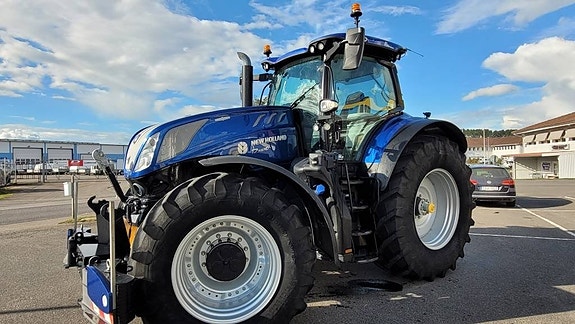 New Holland T7.315HD PLM 2 of 20