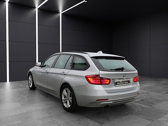 BMW 318d 6 of 24