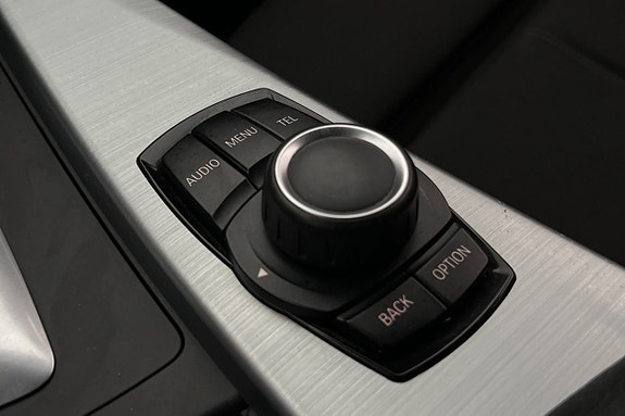 BMW 318d 14 of 24
