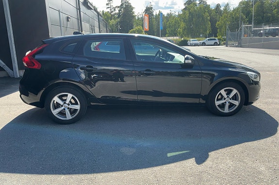Volvo V40 6 of 30