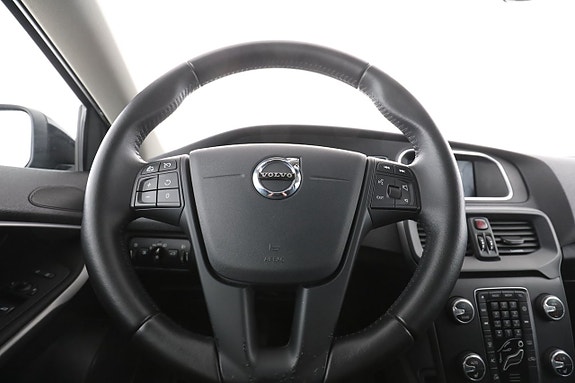 Volvo V40 17 of 30