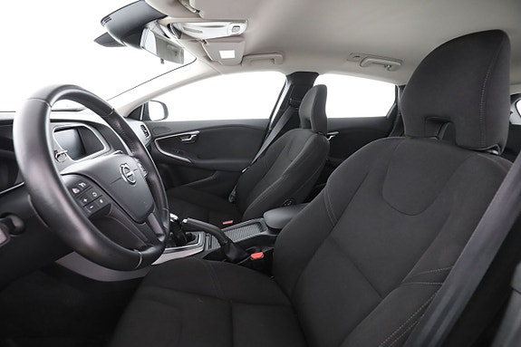 Volvo V40 9 of 30