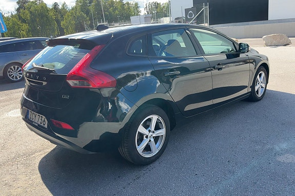 Volvo V40 5 of 30