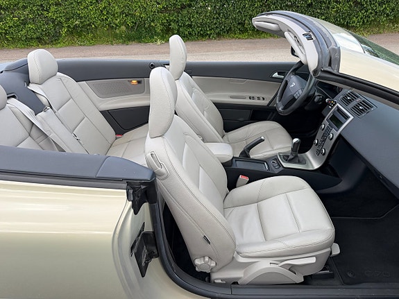 Volvo C70 13 of 13