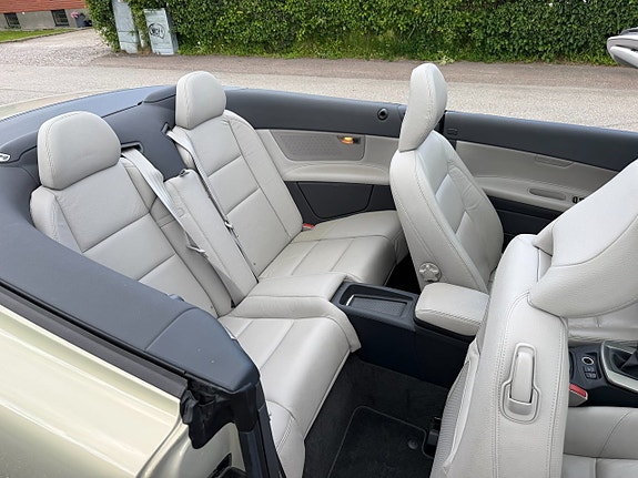 Volvo C70 12 of 13