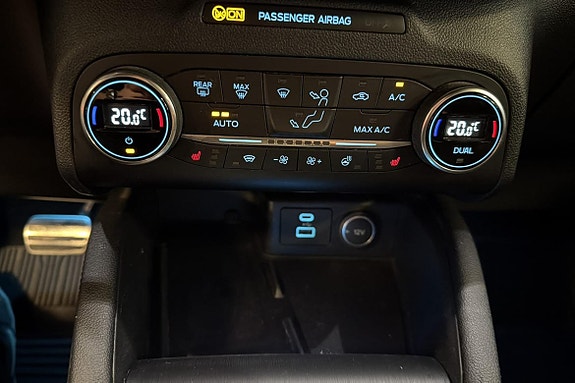 Ford Kuga 15 of 20
