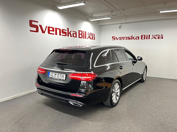 Mercedes-Benz E200 9 of 28