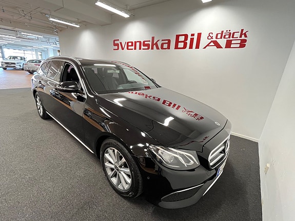 Mercedes-Benz E200 5 of 5