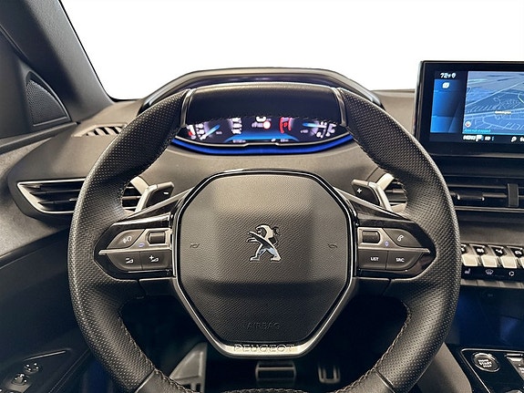Peugeot 5008 8 of 16