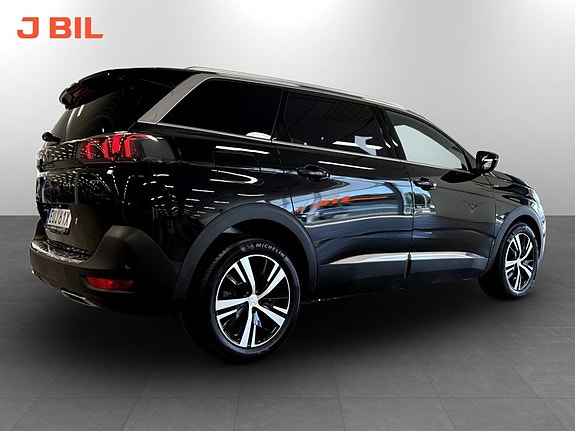 Peugeot 5008 4 of 5