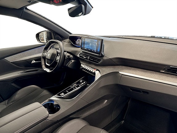 Peugeot 5008 12 of 16