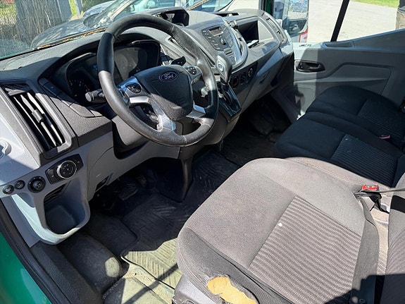 Ford Transit 4 of 5