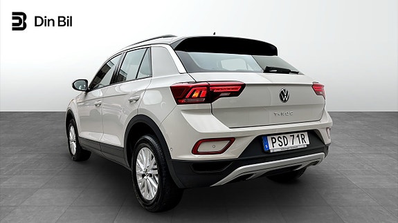 Volkswagen T-Roc 3 of 12
