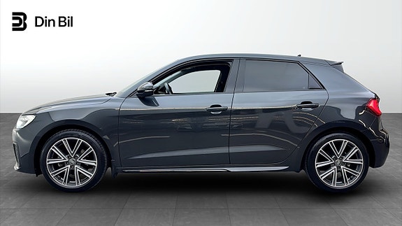 Audi A1 2 of 5