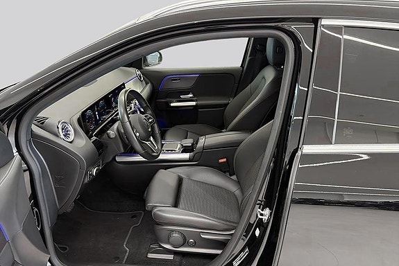 Mercedes-Benz EQA300 7 of 13