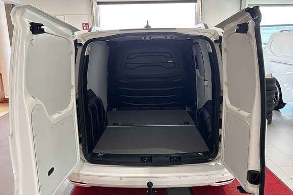 Volkswagen Caddy 8 of 8