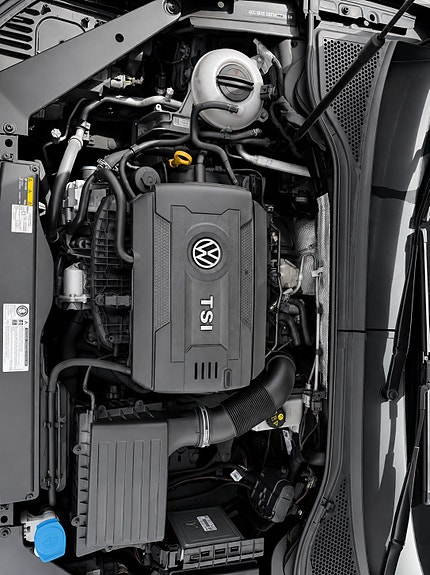 Volkswagen Passat 10 of 10