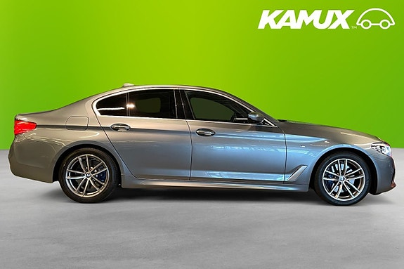 BMW 530xd 2 of 5