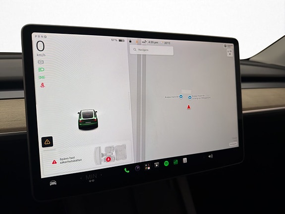 Tesla Model Y 20 of 29