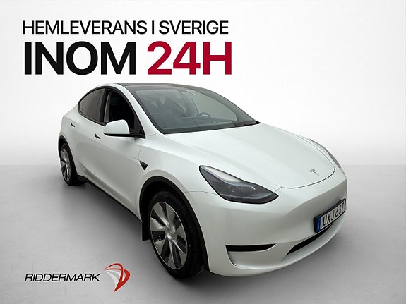 Tesla Model Y 4 of 5