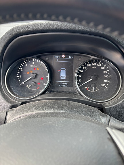 Nissan Qashqai 4 of 5