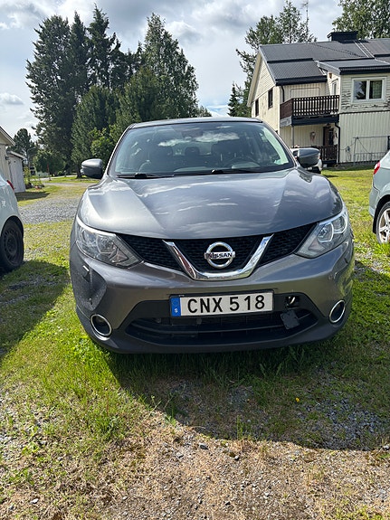 Nissan Qashqai 2 of 5