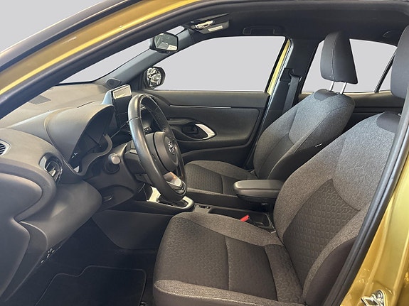 Toyota Yaris Cross 8 of 14
