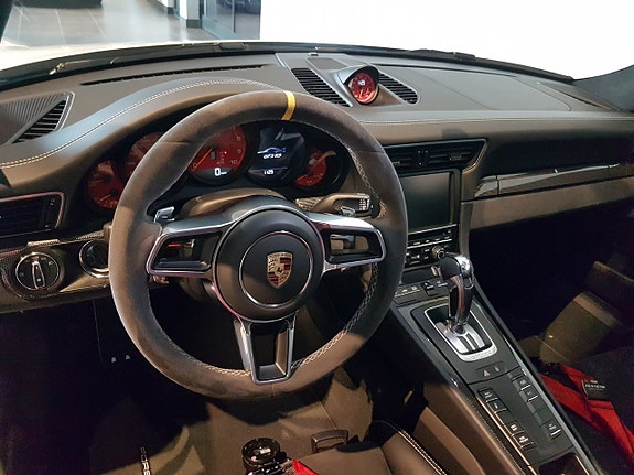 Porsche 911 GT3 RS 11 of 12
