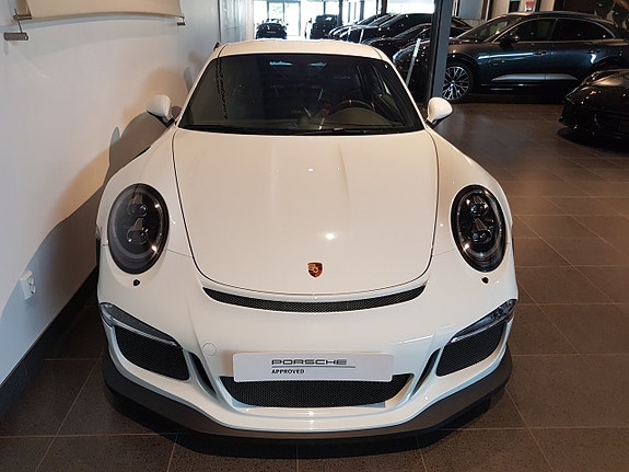 Porsche 911 GT3 RS 3 of 5
