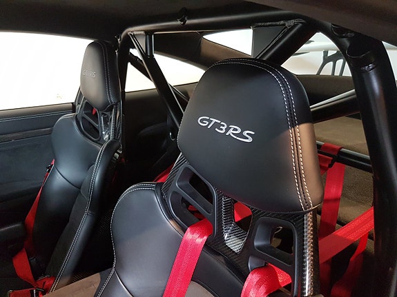 Porsche 911 GT3 RS 10 of 12