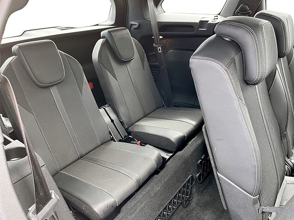 Peugeot 5008 13 of 16