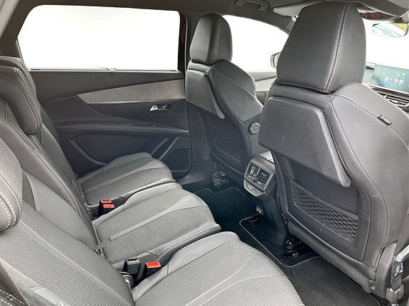 Peugeot 5008 12 of 16