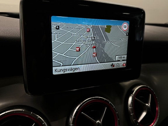 Mercedes-Benz CLA250 20 of 23