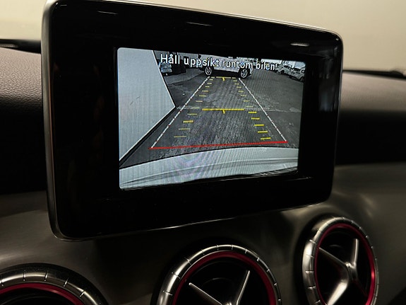 Mercedes-Benz CLA250 21 of 23