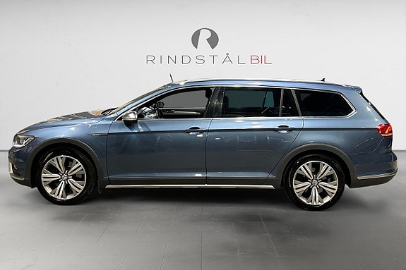 Volkswagen Passat Alltrack 4 of 5