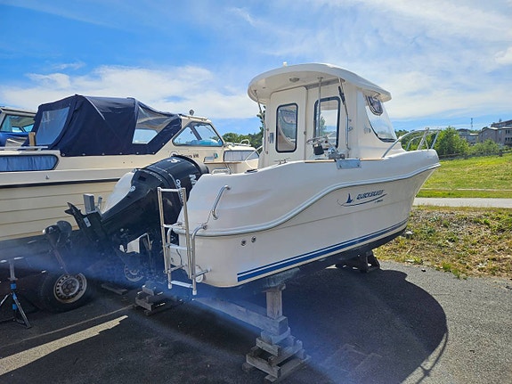 Quicksilver 580 Pilothouse 2 of 5