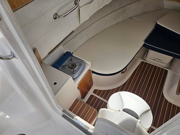 Quicksilver 580 Pilothouse 8 of 8