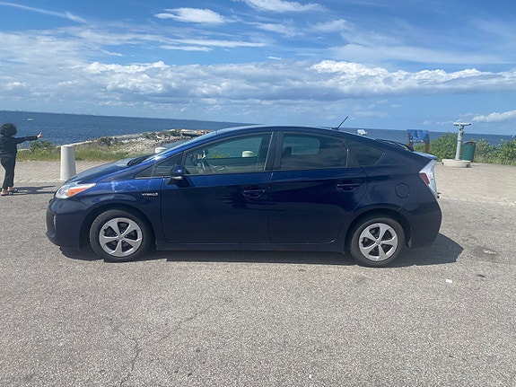 Toyota Prius 5 of 5