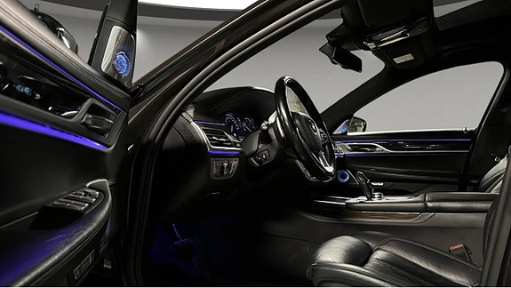 BMW 730 5 of 11