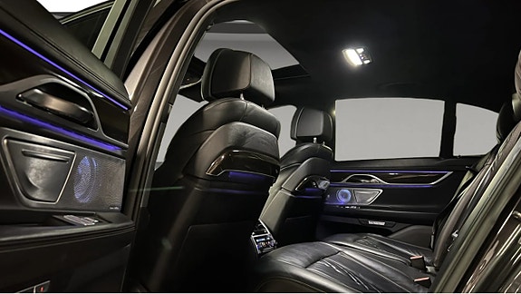 BMW 730 9 of 11