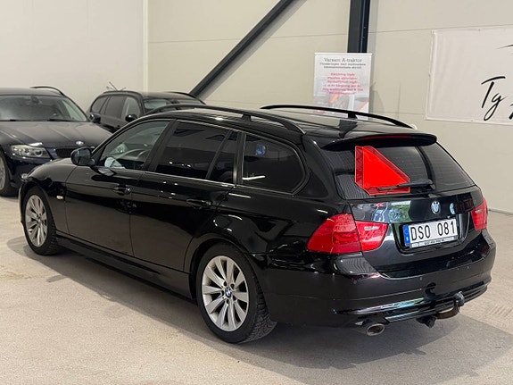 BMW 318d 2 of 7