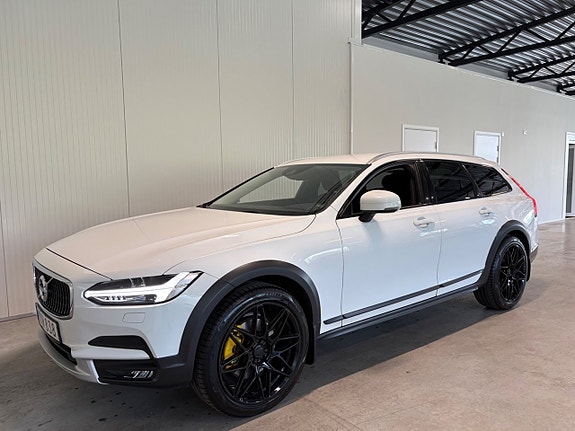 Volvo V90 Cross Country 4 of 5