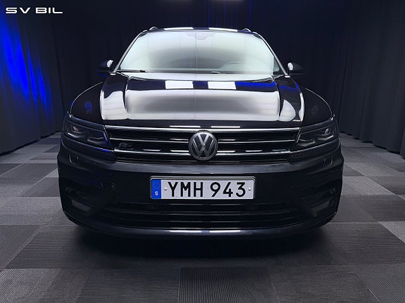 Volkswagen Tiguan 2 of 30