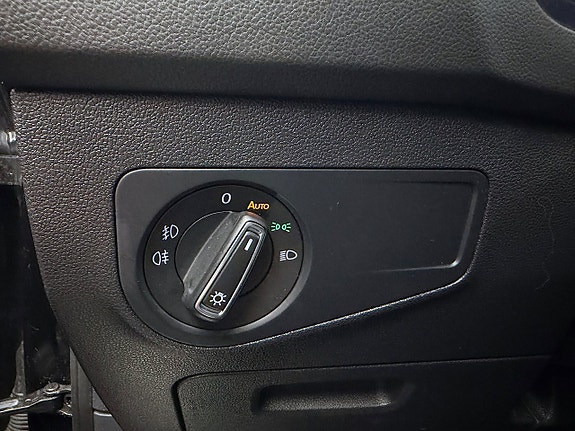 Volkswagen Tiguan 18 of 30