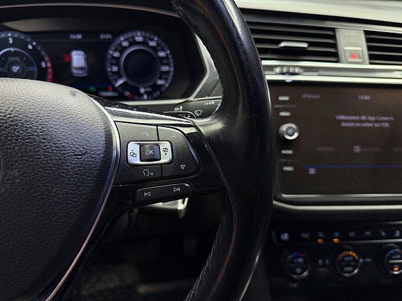 Volkswagen Tiguan 21 of 30